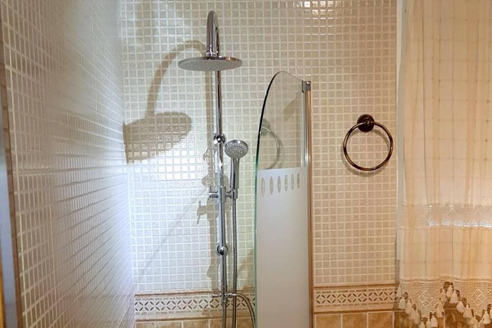 Photo of Bathroom in Algar