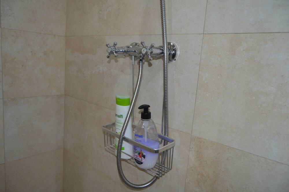 Photo of Bathroom in Huerta del Rey Vallellano
