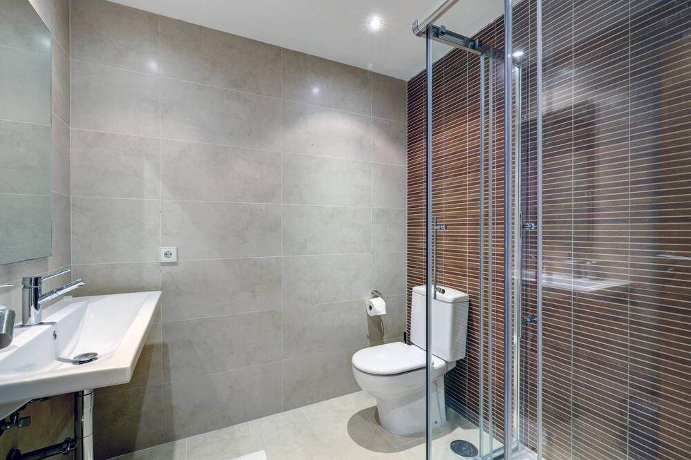 Photo of Bathroom in New Golden Mile