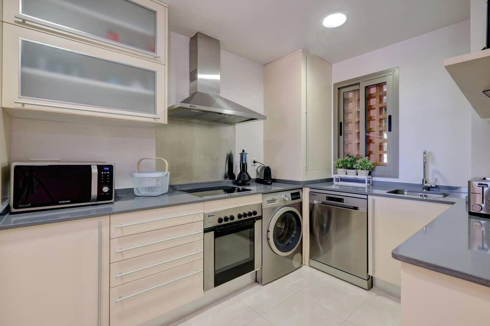 Photo of Kitchen in New Golden Mile