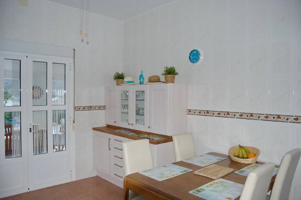Photo of Kitchen in Albanchez