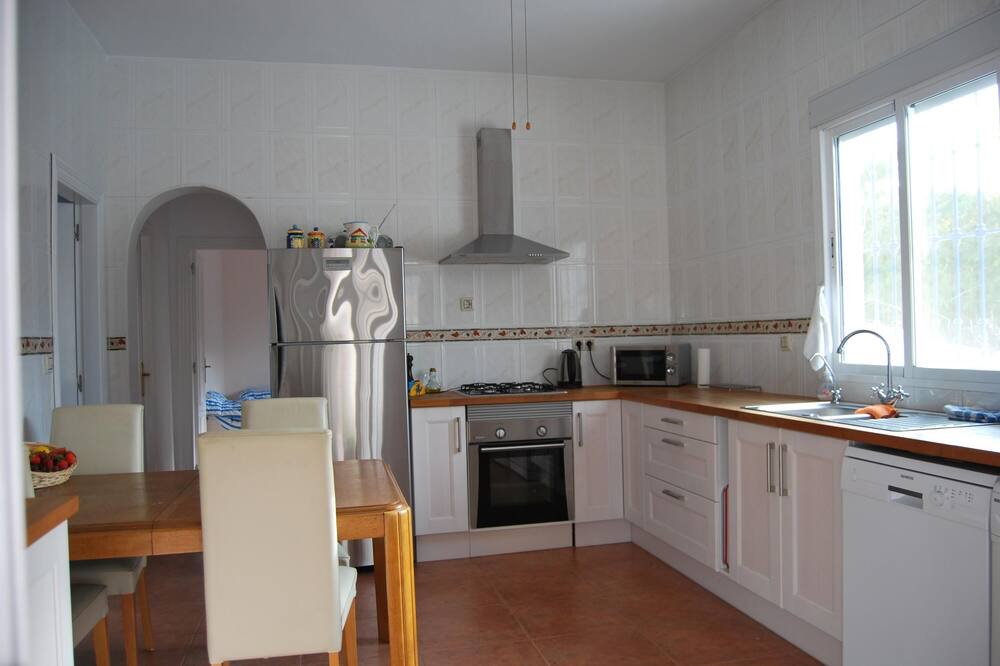 Photo of Kitchen in Albanchez