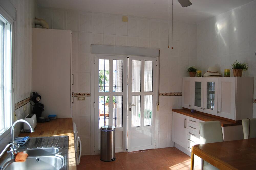 Photo of Kitchen in Albanchez