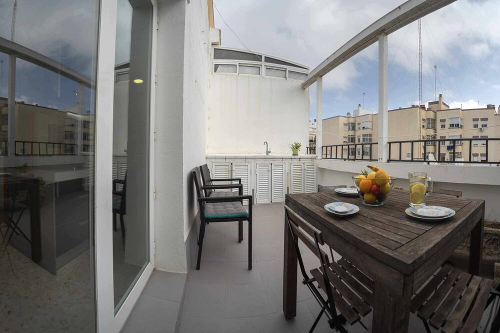 Photo of Patio Balcony in San Fernando