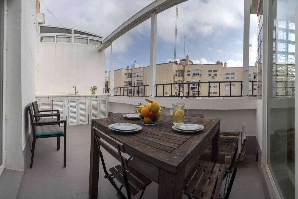 Photo of Patio Balcony in San Fernando