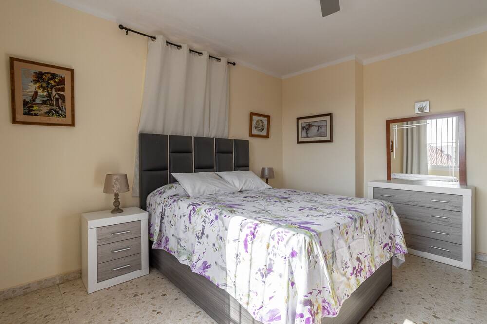 Photo of Bedroom in Maro