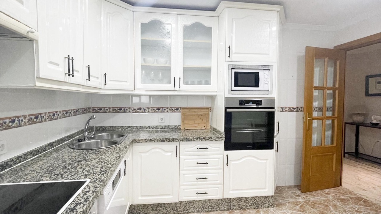 Photo of Kitchen in Jardin de la Abadia