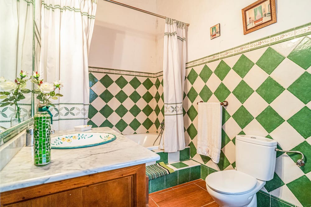 Photo of Bathroom in Jubrique