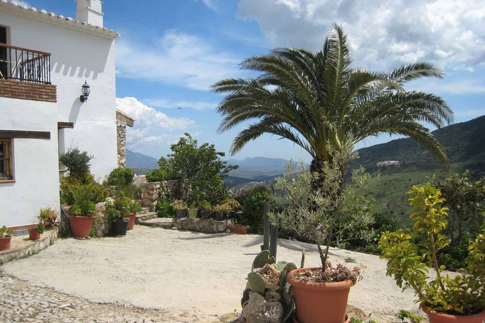 Photo of Outdoor in Alfarnatejo