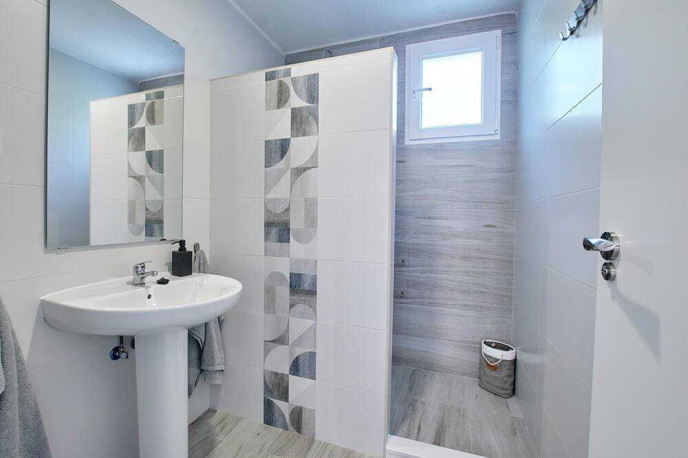 Photo of Bathroom in Rute