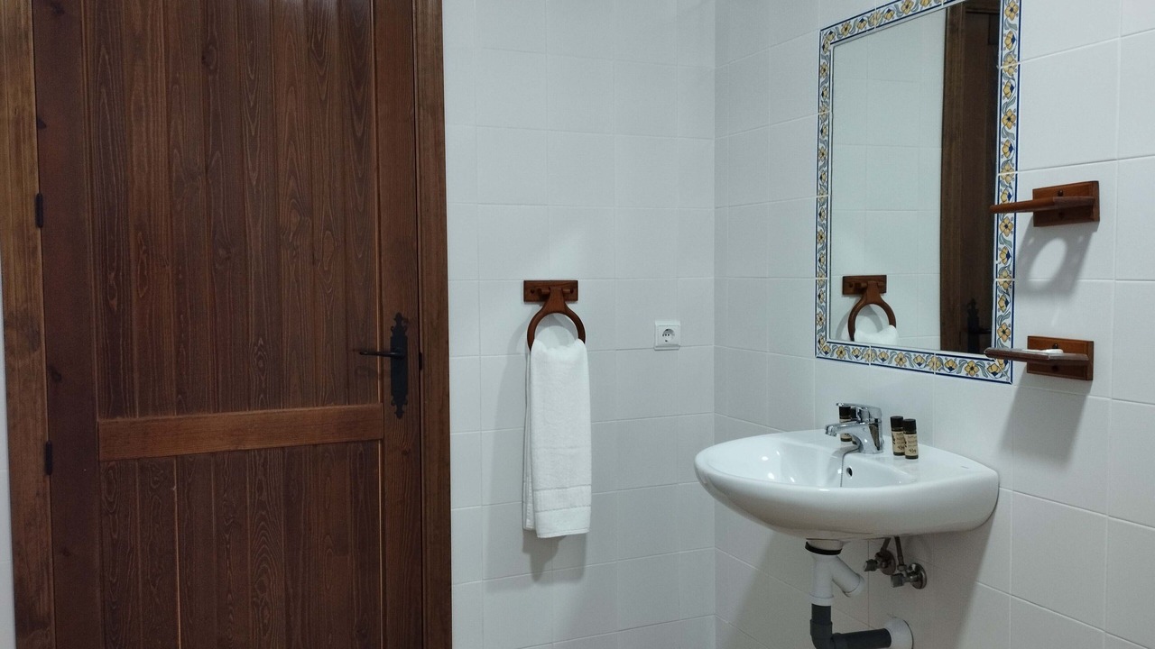 Photo of Bathroom in Cuevas del Becerro