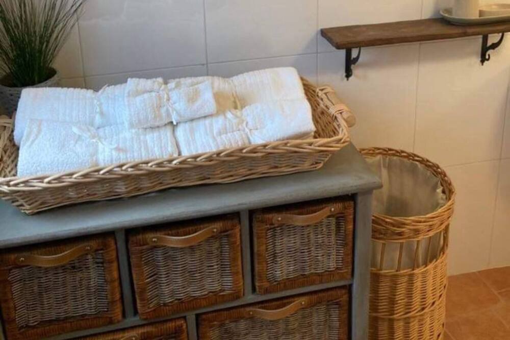 Photo of Bathroom in Albox