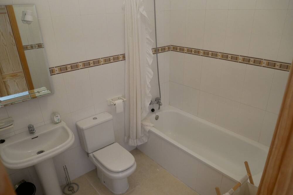 Photo of Bathroom in Canillas de Aceituno