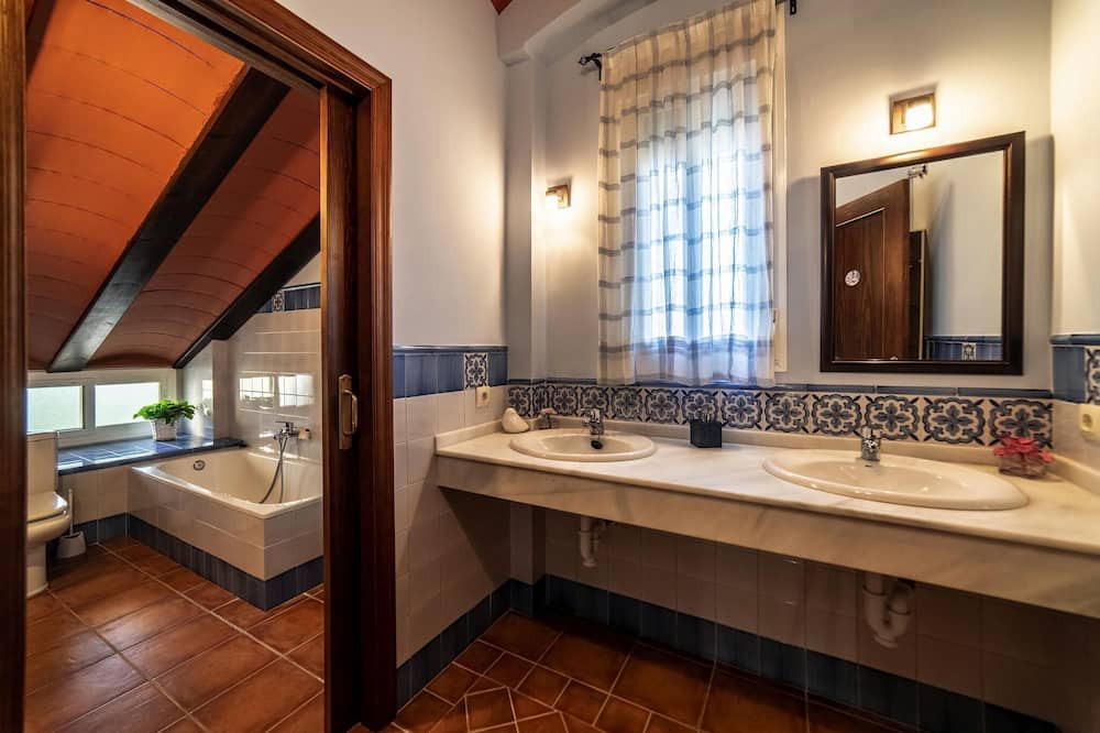 Photo of Bathroom in Las Jaras