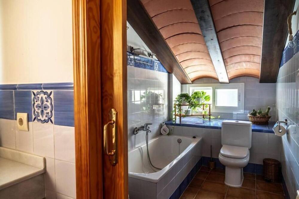 Photo of Bathroom in Las Jaras