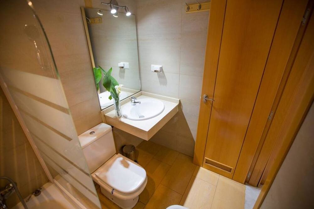Photo of Bathroom in Bailen-Miraflores
