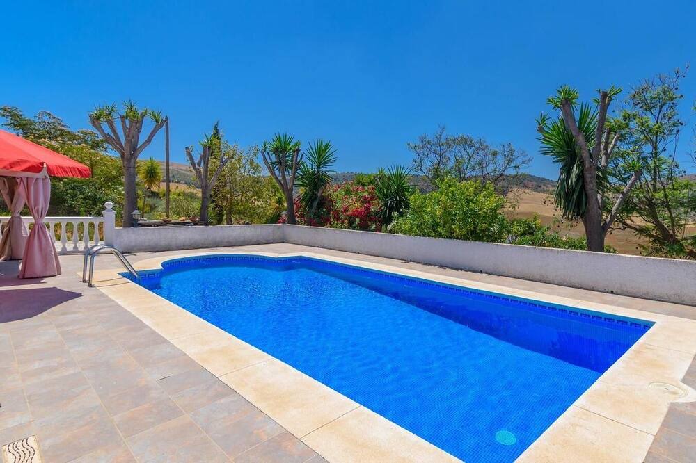 Photo of Outdoor in Almogia