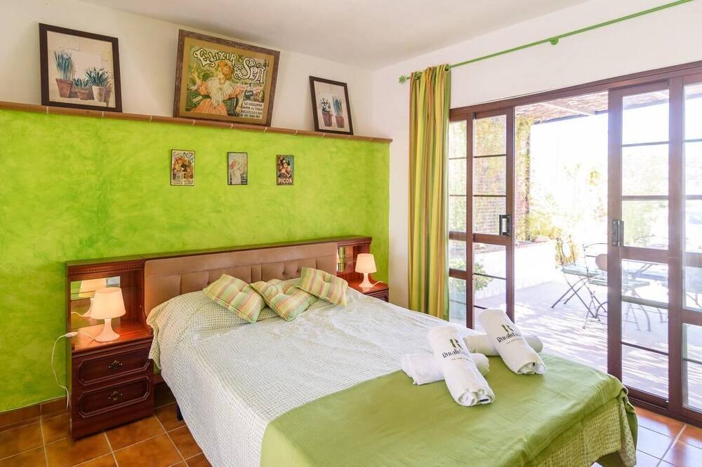 Photo of Bedroom in Almogia
