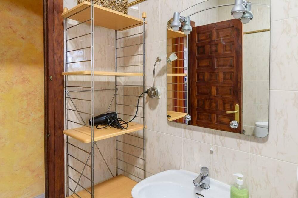 Photo of Bathroom in Almogia