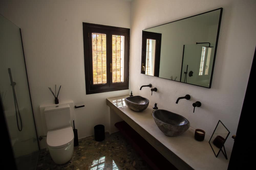 Photo of Bathroom in Almogia