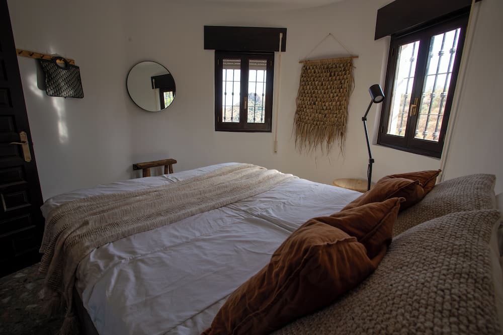 Photo of Bedroom in Almogia