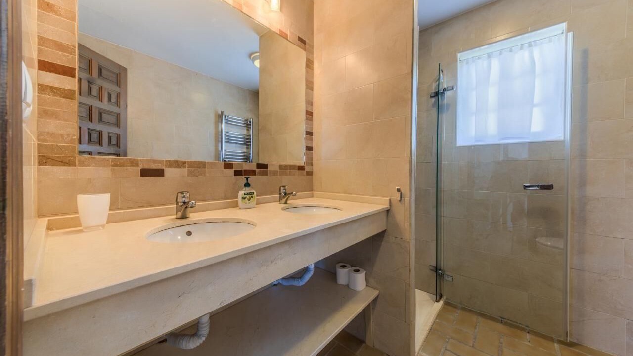 Photo of Bathroom in Zahora