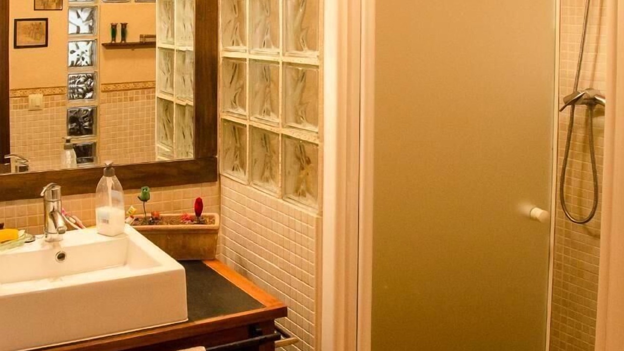Photo of Bathroom in Picon