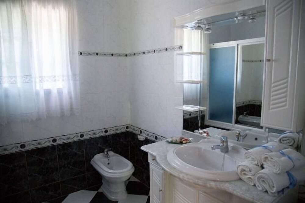 Photo of Bathroom in Antequera