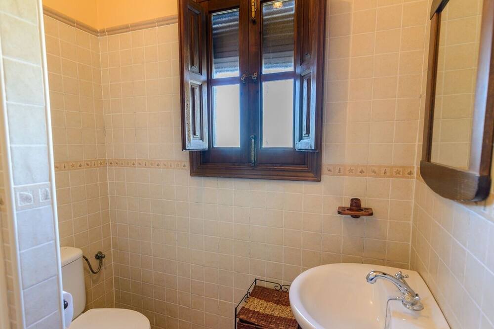 Photo of Bathroom in Colmenar