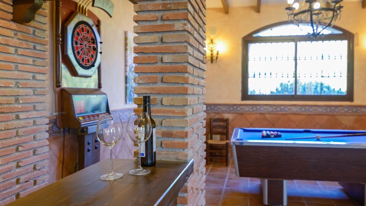 Photo of Bedroom in Alozaina