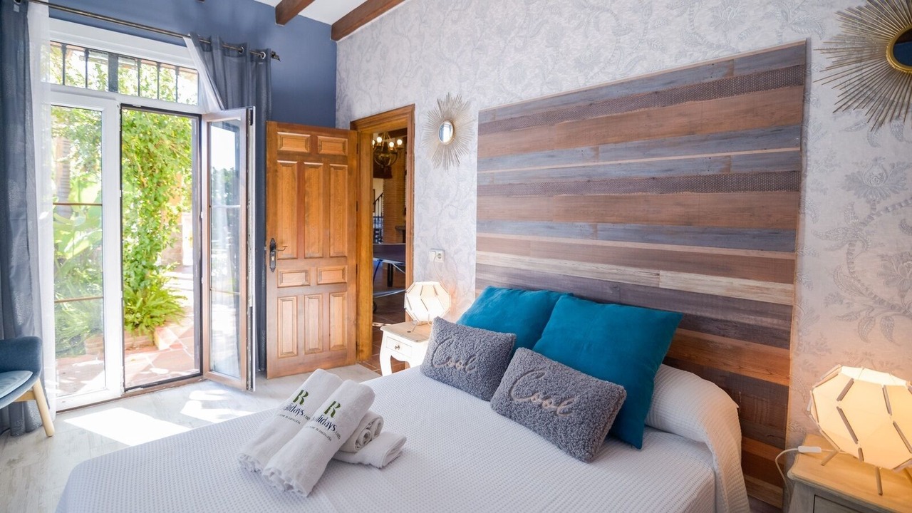 Photo of Bedroom in Alozaina