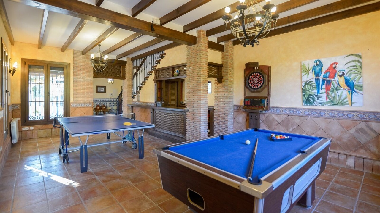 Photo of Bedroom in Alozaina
