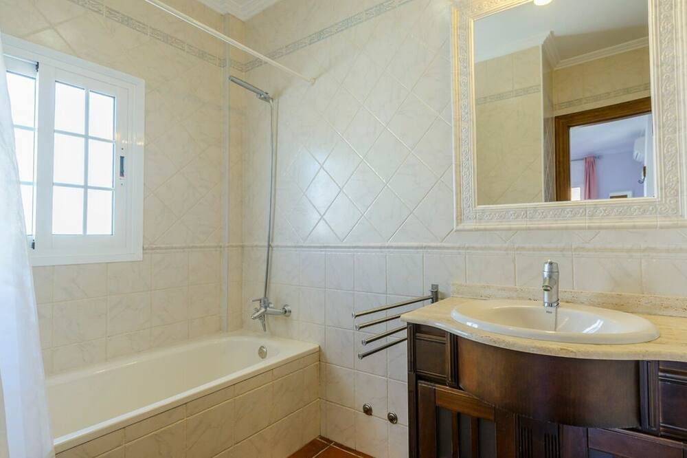 Photo of Bathroom in Nerja