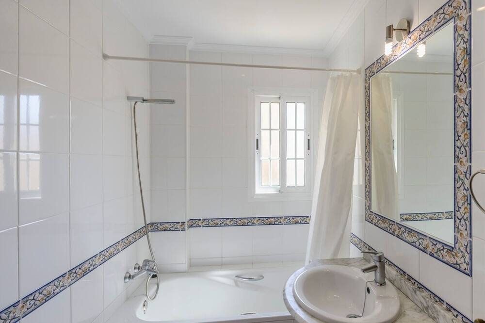 Photo of Bathroom in Nerja