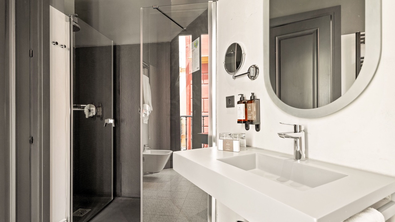 Photo of Bathroom in Historical Center