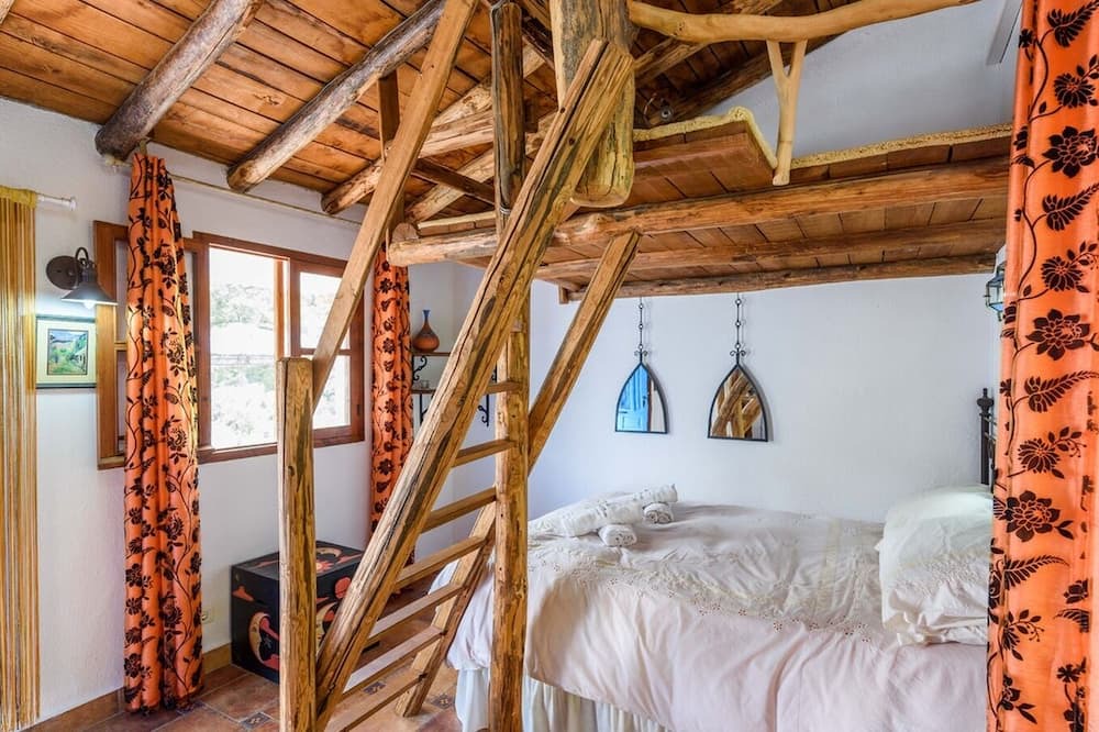 Photo of Bedroom in Genalguacil