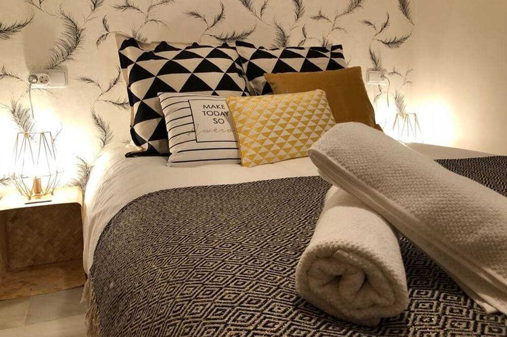 Photo of Bedroom in Figares
