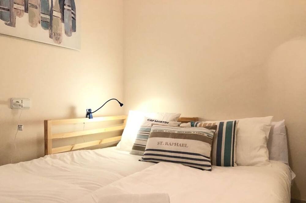 Photo of Bedroom in Figares