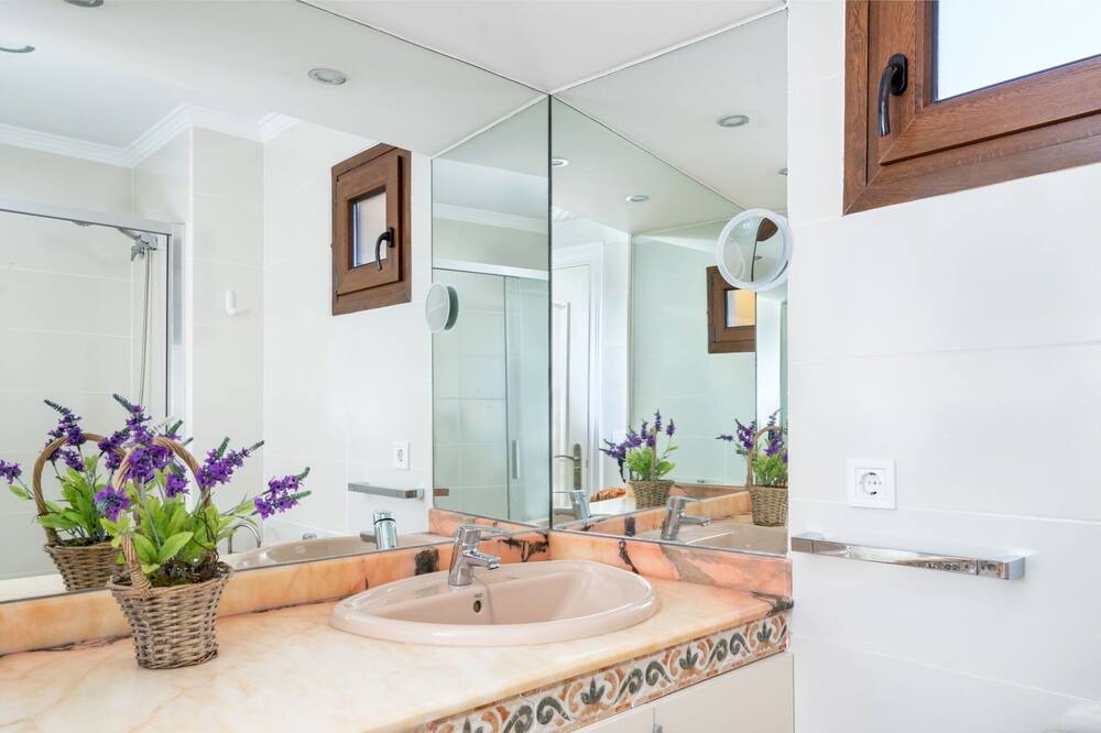 Photo of Bathroom in Costa del Sol