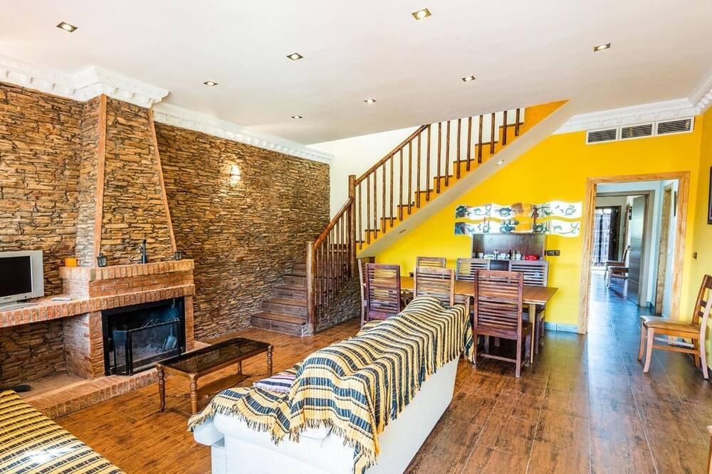 Photo of Livingroom in Teba