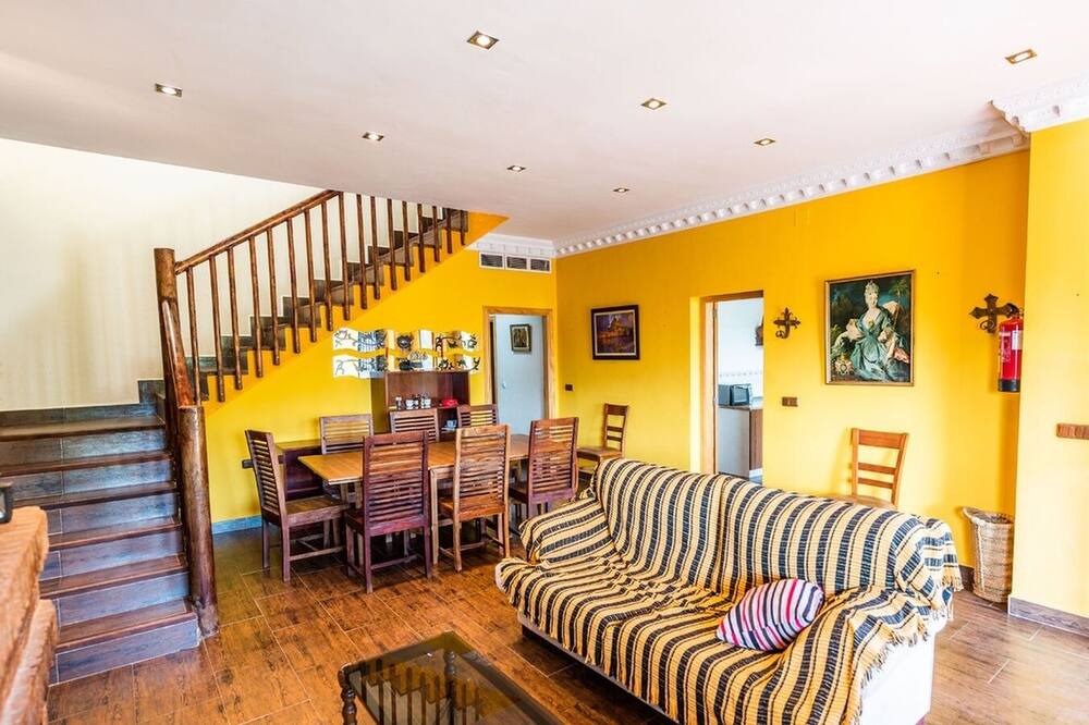 Photo of Livingroom in Teba