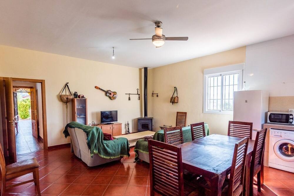 Photo of Livingroom in Teba