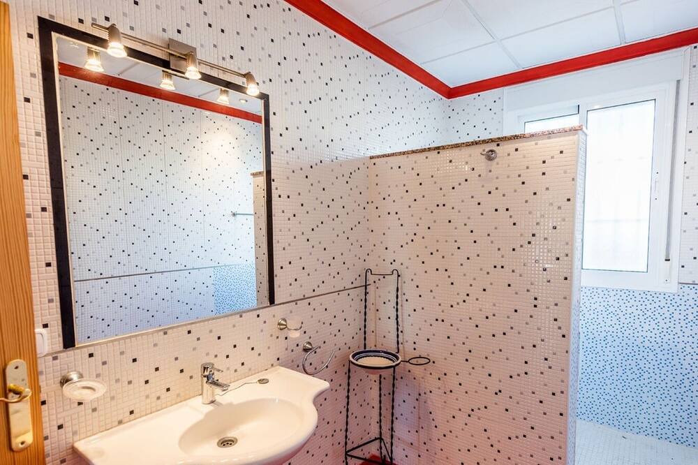 Photo of Bathroom in Teba
