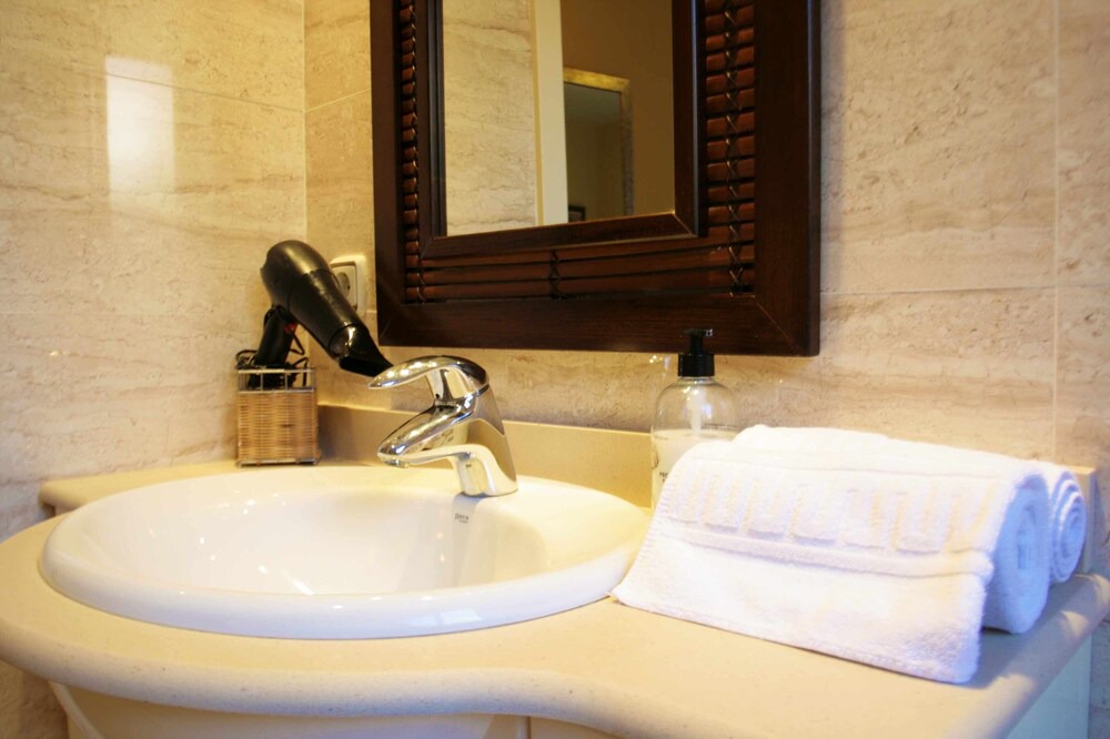 Photo of Bathroom in Torre de Benagalbon