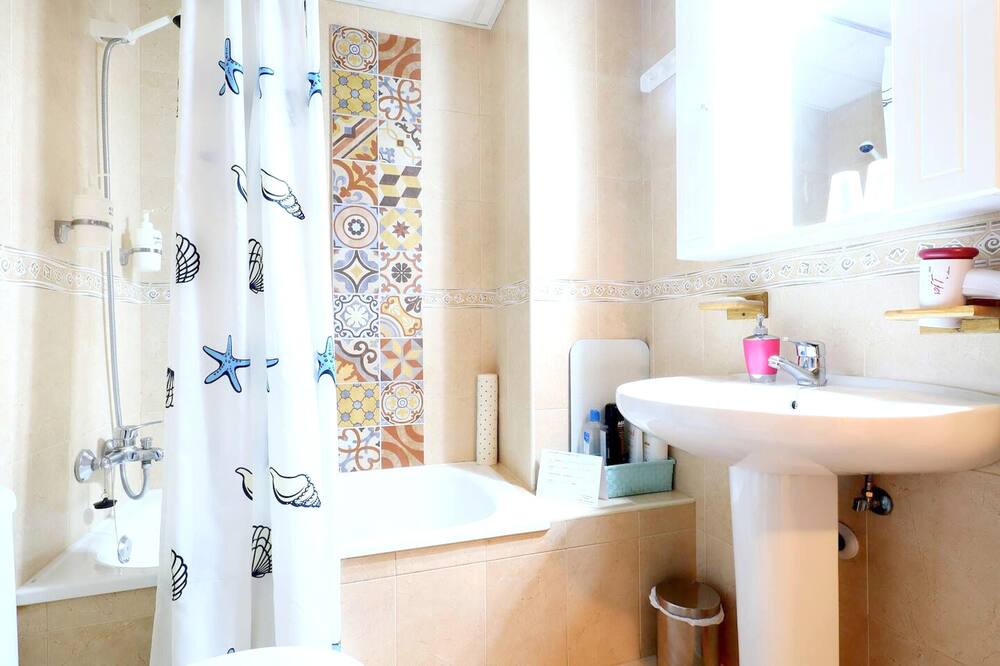 Photo of Bathroom in San Francisco-Ribera