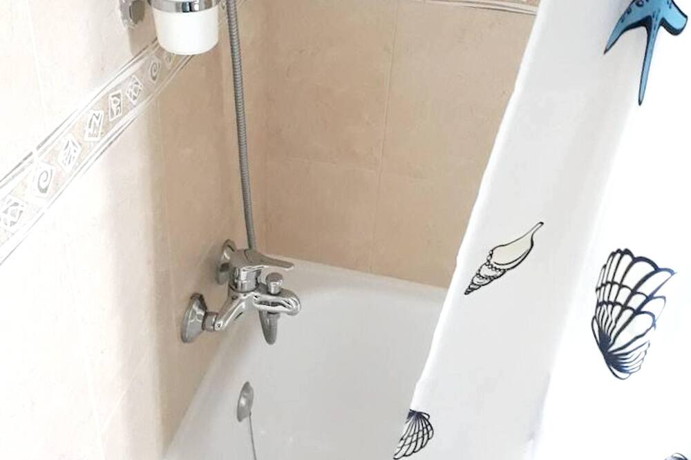 Photo of Bathroom in San Francisco-Ribera