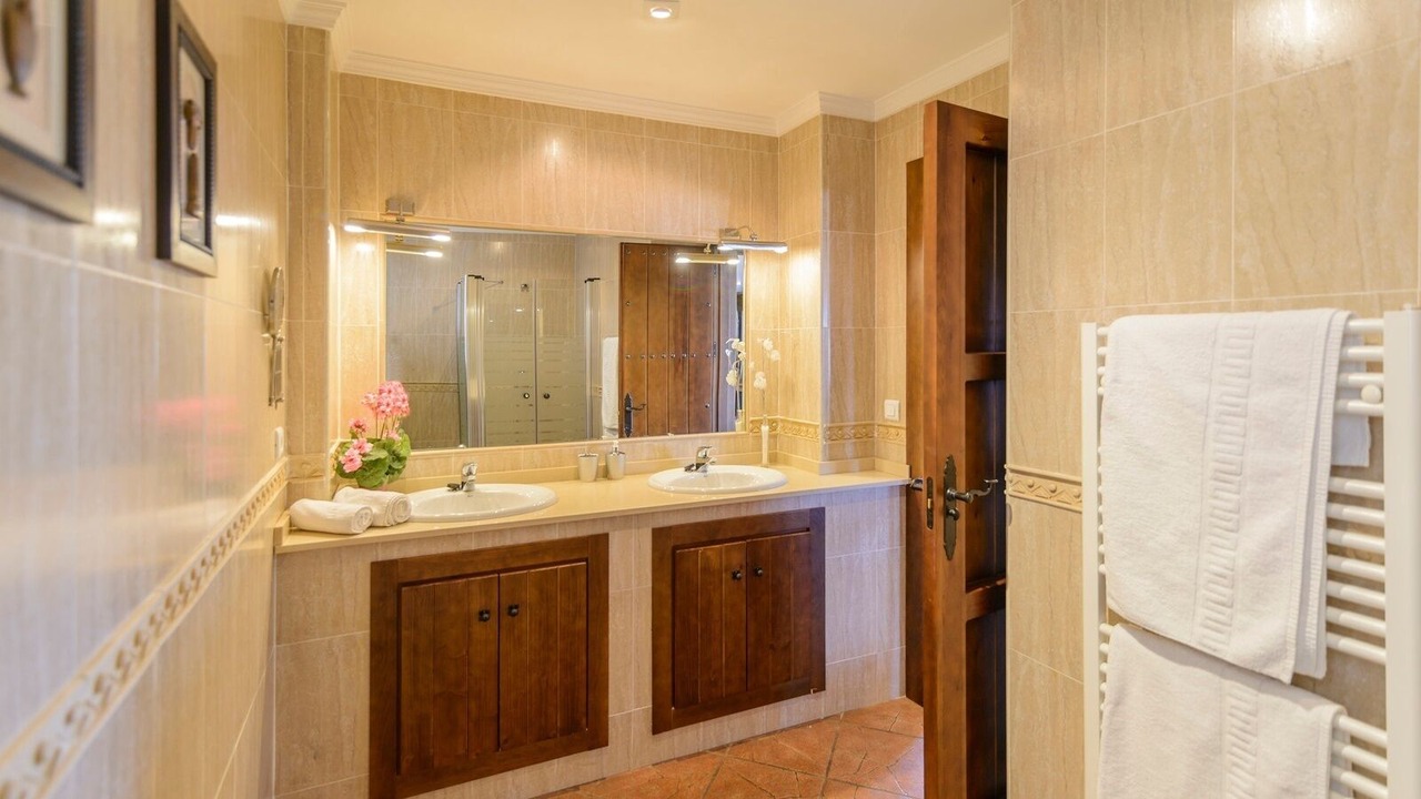 Photo of Bathroom in Alcaucin