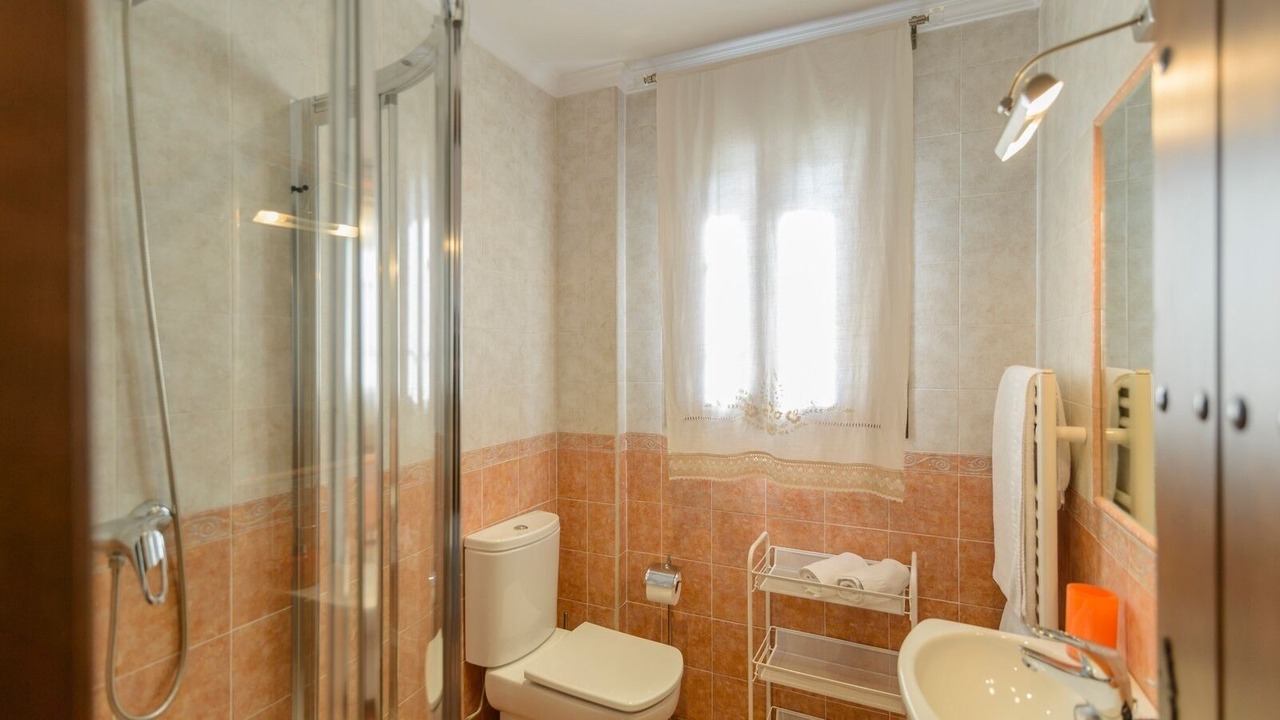 Photo of Bathroom in Alcaucin