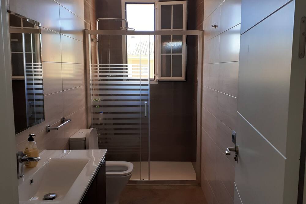 Photo of Bathroom in Campanillas