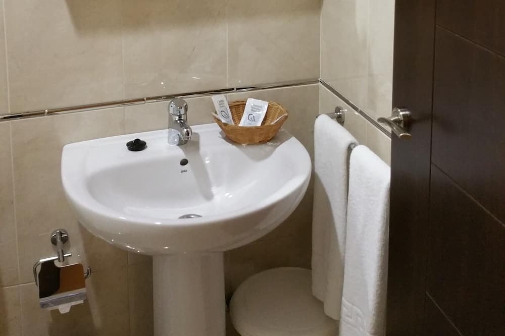 Photo of Bathroom in La Palma del Condado